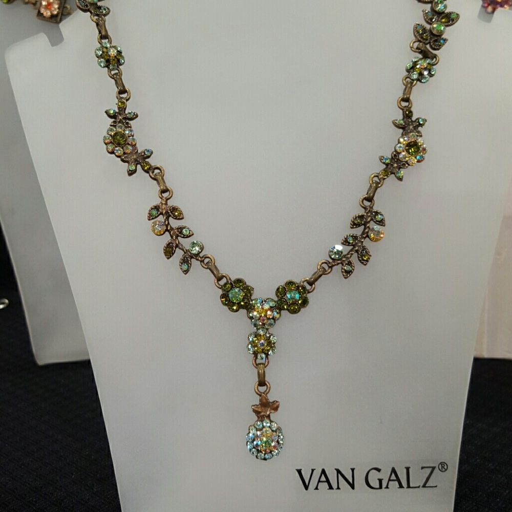 Floral Green SWAROVSKI CRYSTAL NECKLACE